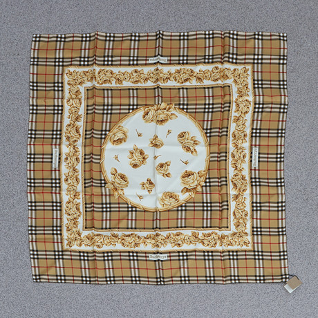 BURBERRY, SCARF, "Rose border silk square". Siden.