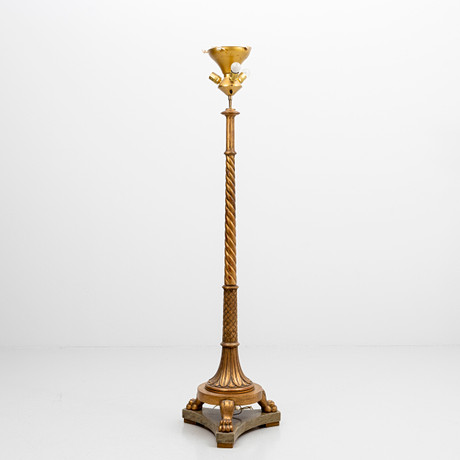 GOLVLAMPA,uplight, sengustaviansk stil, 1900-talets första del. på auktion hos Auktionshuset Kolonn