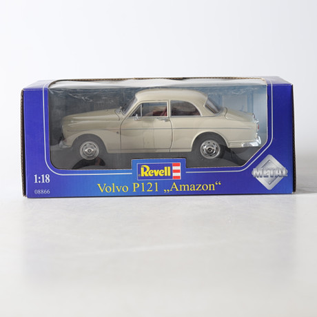 MODELLBIL, Volvo P121, Amazon, 1:18, Revell.