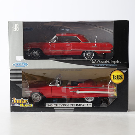 MODELLBILAR, 2 st. Chevrolet Impala, 1:18, Junior driver classics samt Welly., såld på svensk auktion för 32 kr