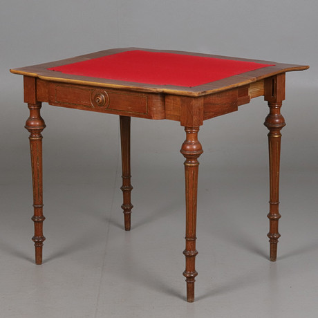 SPELBORD. Nyrenässans-stil, omkring 1900-tal. på auktion hos Örebro Stadsauktioner
