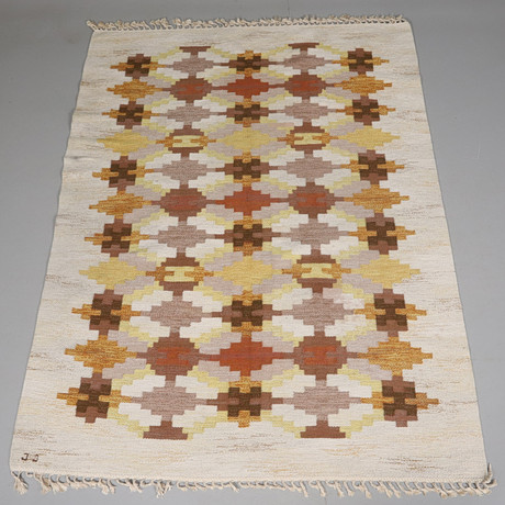 JUDITH JOHANSSON. Matta, röllakan, "Björkered", formgiven 1962. på auktion hos Örebro Stadsauktioner