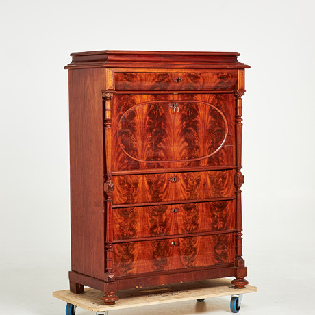 CHIFFONJÉ, valnöt, 1800-tal.