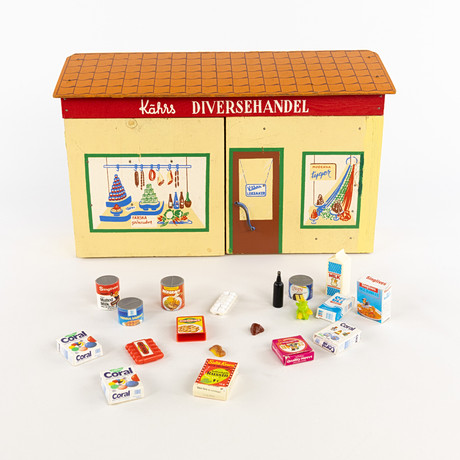 LANTHANDEL, "Kährs Diversehandel". på auktion hos Karljohan Auktioner