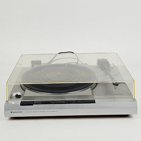 SKIVSPELARE, Kenwood, model KD-1600 MK II, Japan. på auktion hos Auktionshuset Thörner & Ek