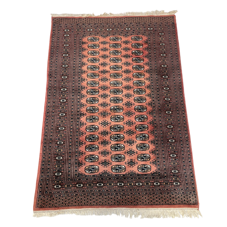 MATTA, Bokhara, Pakistan, 138x199 cm. på auktion hos Roslagens Auktionsverk