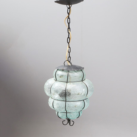 TAKLAMPA "Skansenglas" jugend, Stockholms Glasbruk, 1900-tal. på auktion hos Kalmar Auktionsverk