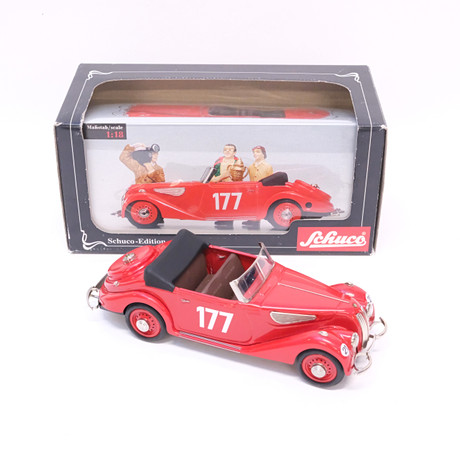 SCHUCO. PLÅTLEKSAK, "BMW 327 #21". LIMITED EDITION. SKALA 1:18.