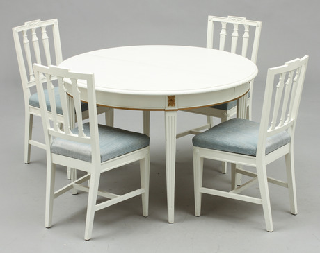 BORD OCH 8 STOLAR, gustaviansk stil, 1900-tal.