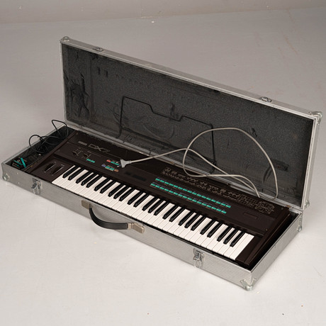 KEYBOARD, Technics sx-KN440. Collectables - Musical instruments