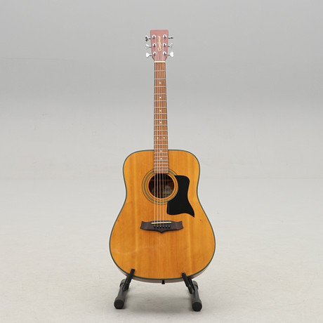 AKUSTISK GITARR, Tanglewood TW28STUSA, 2007. på auktion hos Crafoord Auktioner Malmö