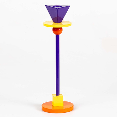 ANNA EFVERLUND. Ljusstake, "Konfetti", lackerad metall, Ikea, 1980-tal. på auktion hos Laholms Auktionskammare