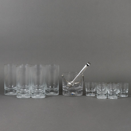 VICKE LINDSTRAND. Glasservis, Calypso, Kosta Boda.