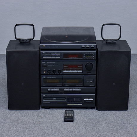 JVC STEREOANLÄGGNING "MODELL CA-E37BK", SKIVSPELARE "MODELL AL-E56BK", MED PARET HÖGTALARE "MODELL SX-40" SAMT DIVERSE TILLBEHÖR, 1900-TAL.