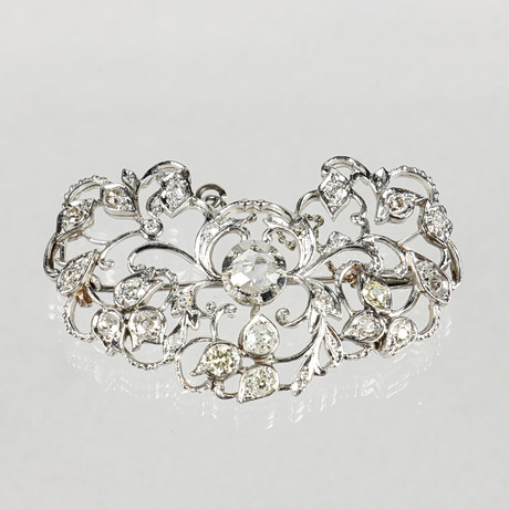 BROSCH, platina med rosenslipad och gammalslipade diamanter, Sverige, 1900-talets första hälft.