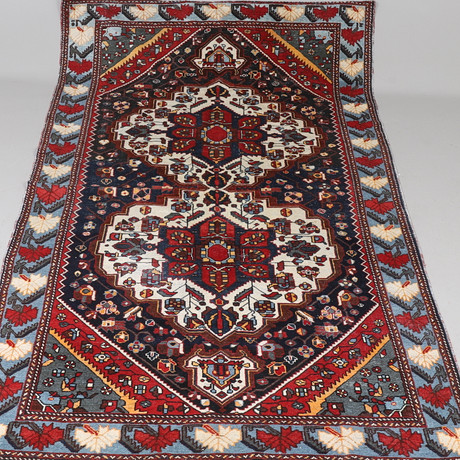 MATTA, orientalisk, semiantik, cirka 290 x 174 cm.