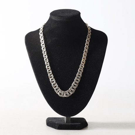 COLLIER, sterlingsilver, doserad bismarck-länk. Totalvikt ca 53,5 gram.