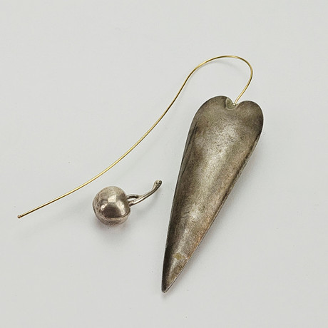 MARGARETH SANDSTRÖM. Smycken, 2 delar, silver, guld/förgyllt silver, Linköping 1987-1991. på auktion hos Auktionshuset Thörner & Ek