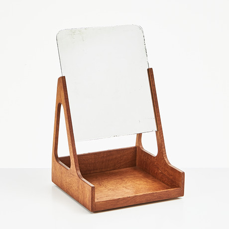 HANS J WEGNER. Spegel, för RY Möbler, Teak, 1900-talets mitt. på auktion hos Stockholms Auktionsverk Magasin 5