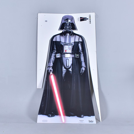 STAR WARS. BUTIKSSKYLT, Darth vader. på auktion hos Halmstads Auktionskammare