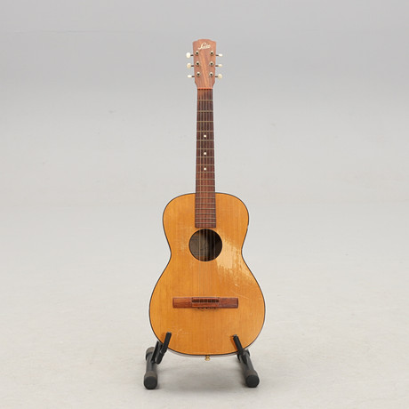 AKUSTISK GITARR, Levin, modell 134, 1966. på auktion hos Crafoord Auktioner Malmö