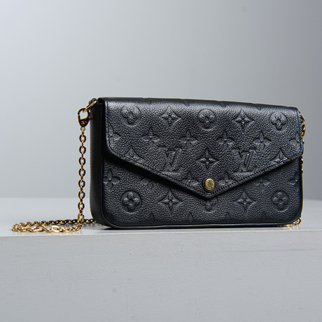 LOUIS VUITTON, "Pochette Félicie", Axelremsväska. på auktion hos Formstad Auktioner