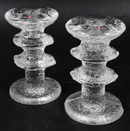 TIMO SARPANEVA. Ljusstakar, ett par, glas, "Festivo", Iittala, Finland, signerade.