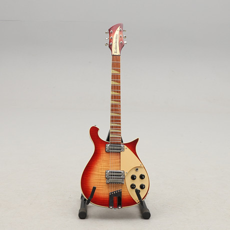 ELGITARR, Rickenbacker 660, USA 2000. på auktion hos Crafoord Auktioner Malmö