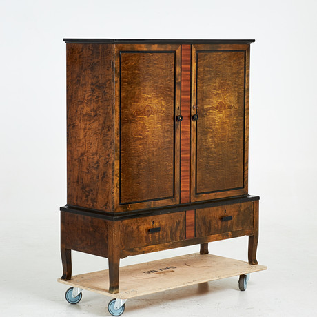 SKÅP, Art Deco, bonad björk, 1900-talets första hälft.