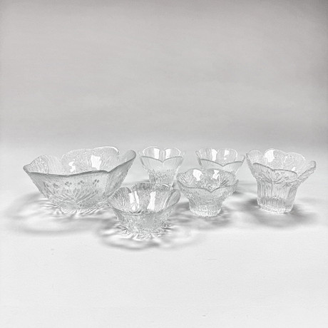 PERTTI KALLIOINEN. PARTI GLAS - 6 st skålar " Hundkex". på auktion hos TOKA Auktionshus