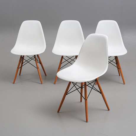 CHARLES & RAY EAMES. Stolar, 4 st, "Eames Plastic Side Chair", Vitra, etikettmärkta, Tyskland.