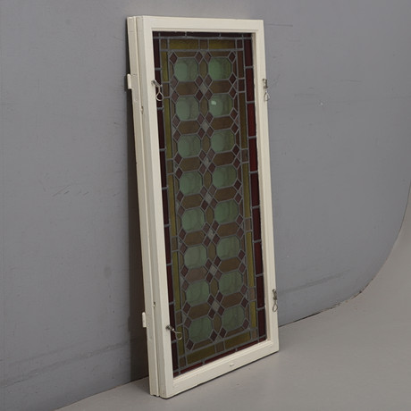 FÖNSTER, blyinfattat glas, 1900-tal. på auktion hos Växjö Auktionskammare
