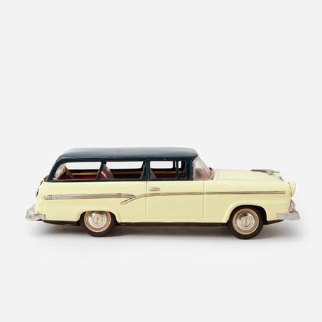 PLÅTBIL, "Ford", Bandai, Japan. på auktion hos Göteborgs Auktionsverk