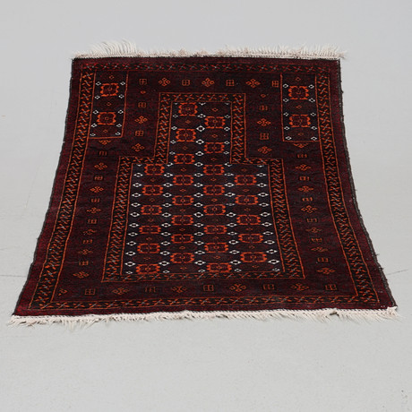 MATTA, orientalisk, ca 150 x 90cm, 1900-tal. på auktion hos Gomér & Andersson Jönköping