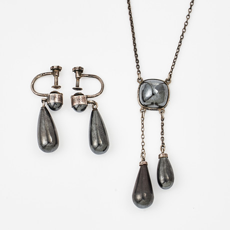 HALSBAND, s.k. negligé, 1920/1930-tal, ÖRHÄNGEN, 1 par, silver, hematiter delvis droppform
