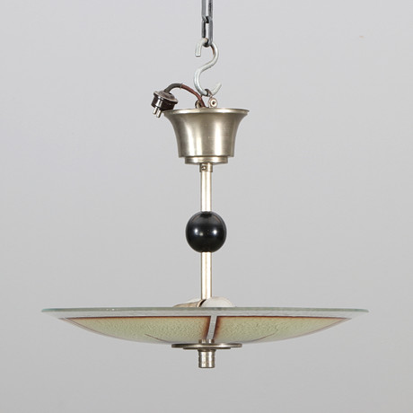 TAKLAMPA. Glas och förnicklad metall. Funkis, 1930/40-tal. på auktion hos Skånes Auktionsverk