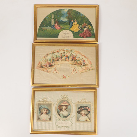 TAVLOR, 3 stycken, solfjäderstryck m. m. på siden, 1900-tal. på auktion hos Helsingborgs Auktionskammare