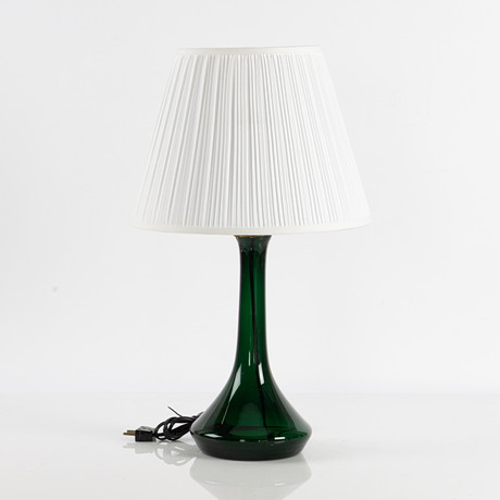 BORDSLAMPA, Holmegaard, grön glas, Danmark, 1900-talets andra hälft.