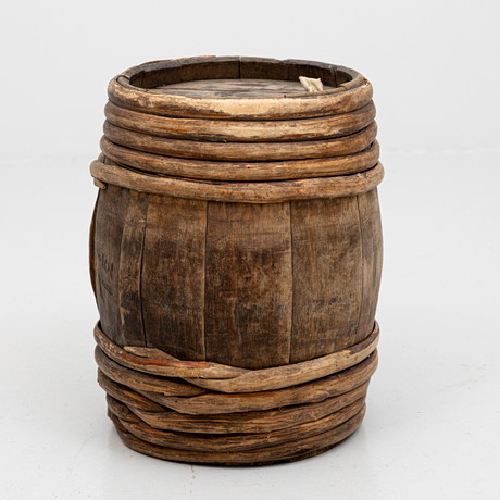 DRYCKESTUNNA, trä, 7,5 liter, signerad, H.S., daterad, 1825. på auktion hos Auktionshuset Kolonn