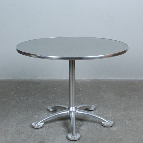 JORGE PENSI. Amat-3 för Knoll, trädgårdsbord/bistrobord, modell 'Toledo', 1980-tal, Spanien.