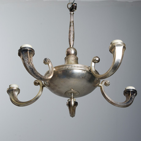 TAKLAMPA, nysilver, Swedish grace, CG Hallberg, 1920-tal. på auktion hos Formstad Auktioner