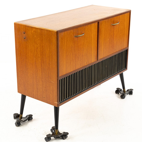 RADIOMÖBEL. Philips FS 752 AF, teak, 1950-tal. på auktion hos Karljohan Auktioner