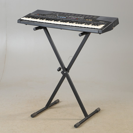 KEYBOARD, Casio WK-110, with leg stand. Collectables - Musical
