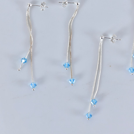 ÖRHÄNGEN, ett par, sterlingsilver. på auktion hos Halmstads Auktionskammare