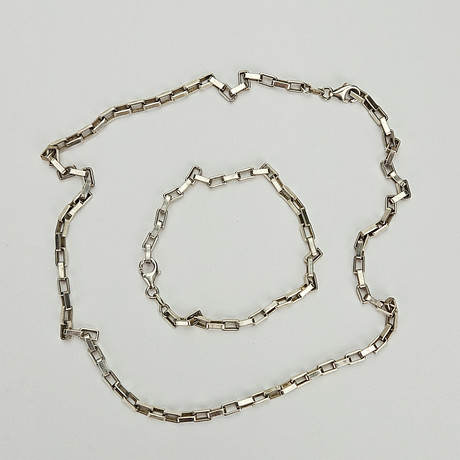 SET, 2 delar, silver, "Boxlänk", GHA. på auktion hos Auktionshuset Thörner & Ek