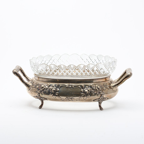 OTTO LARSSON. Jardiniere, silver med glasinsats, Landskrona, 1900-talets första kvartal. på auktion hos Uppsala Auktionskammare