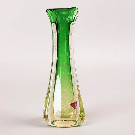 VAS, glas, Murano, Italien 1900-talets andra hälft. på auktion hos Växjö Auktionskammare