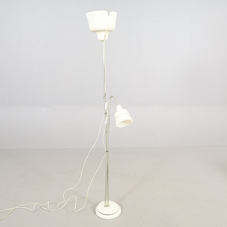GOLVLAMPA "Final" Wiebke Braasch IKEA. på auktion hos Höörs Auktionshall