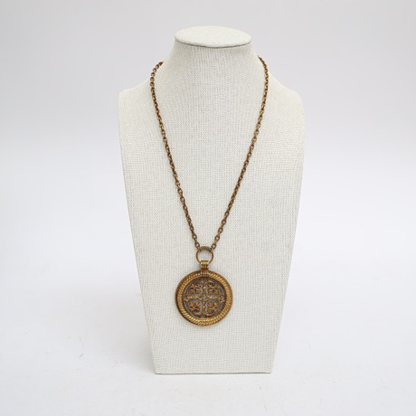 COLLIER, brons, "Tuukkalan-riipus", Kalevala koru, Finland. på auktion hos Falun Auktionsbyrå