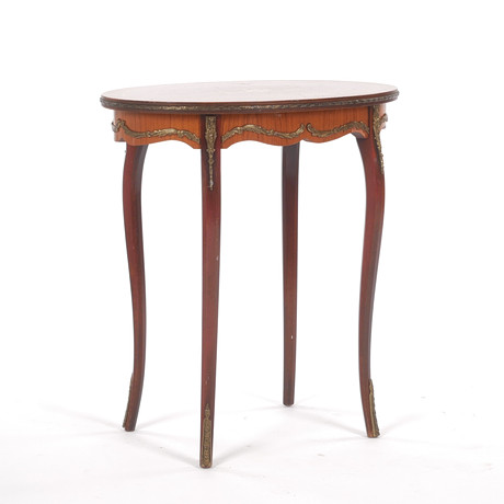 SIDOBORD, intarsia, rokokostil, 1900-talets sista del. på auktion hos Auktionsfirma Kenneth Svensson i Kalmar